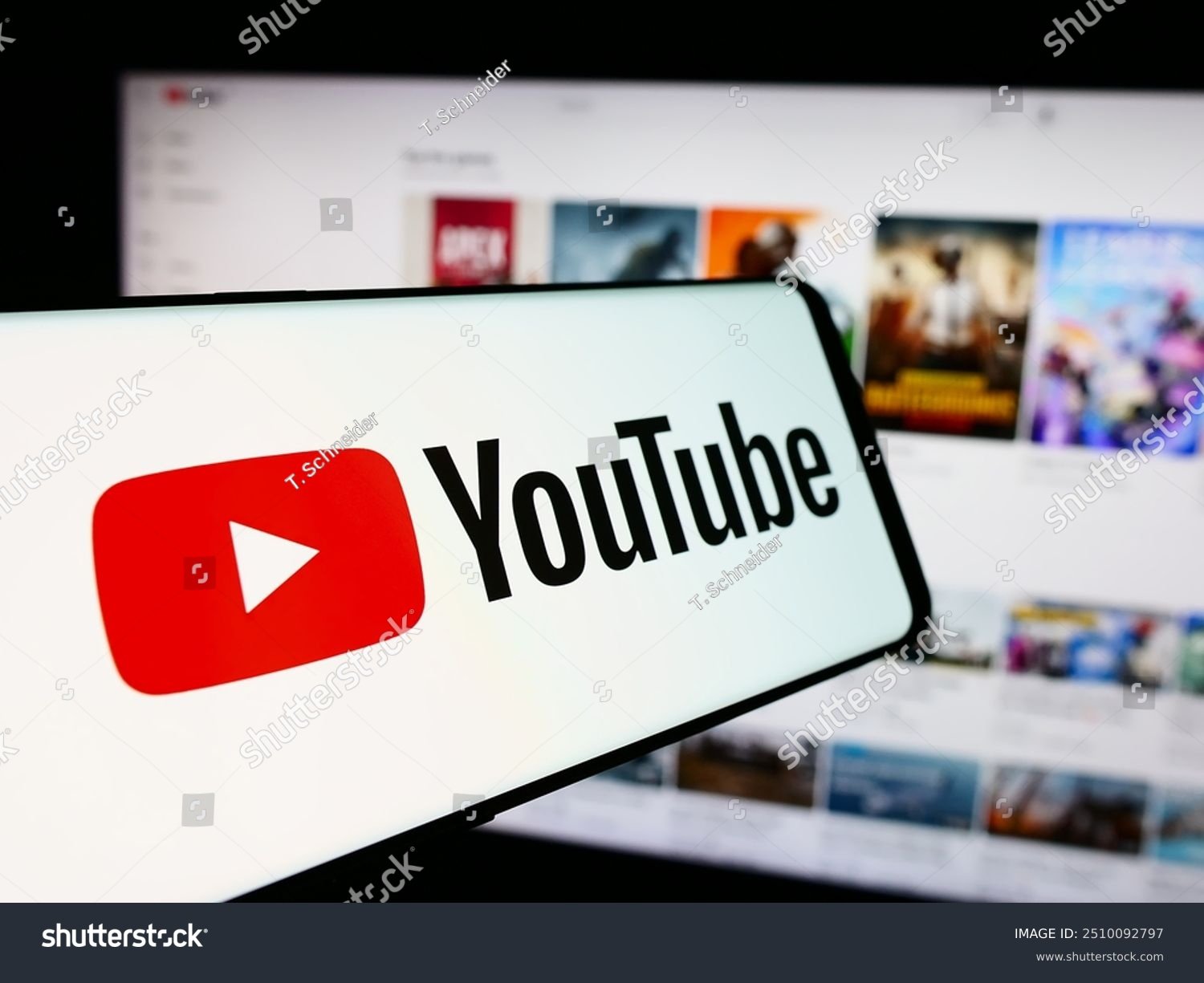 Le business des chaînes YouTube : de la création à la monétisation